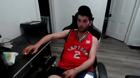 stonedpanda77 online show from July 1, 9:58 pm