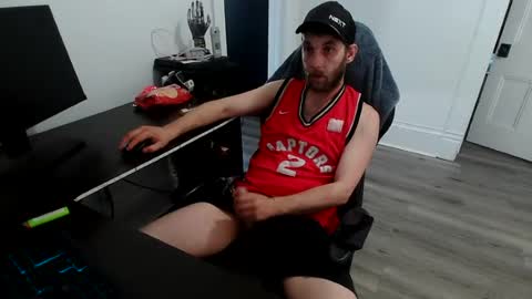 stonedpanda77 online show from July 12, 9:50 pm
