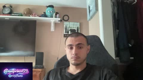 stoner394 online show from May 4, 6:15 pm
