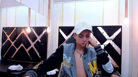 Snapshot of stonne69 chatting on February 19, 12:03 am stonne69 online show from February 19, 12:03 am