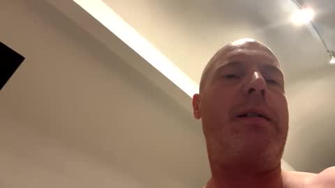 Snapshot of stoodley22 chatting on April 20, 4:32 pm Stoodley22 online show from April 20, 4:32 pm