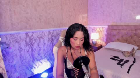 Stormy  online show from April 1, 3:51 am