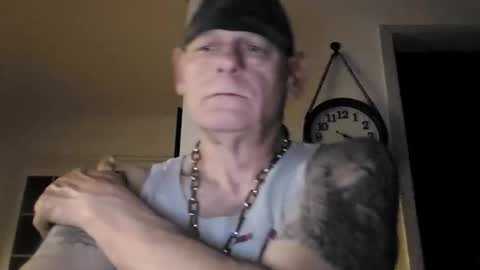 stormynorm14 online show from June 6, 8:19 am