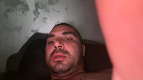 Snapshot of stoyan985 chatting on June 3, 4:26 am Sex boy online show from June 3, 4:26 am