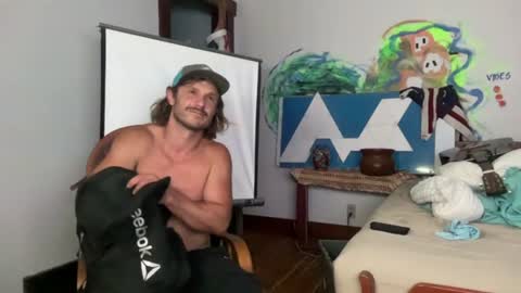 Cowboy Zuhly online show from June 10, 7:18 am