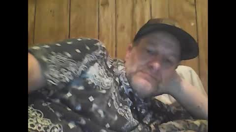 Snapshot of straightmaletouse chatting on March 16, 7:12 am straightmaletouse online show from March 16, 7:12 am