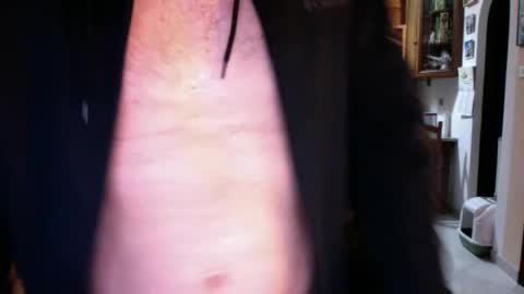 send me pics  if you want online show from October 21, 5:02 pm