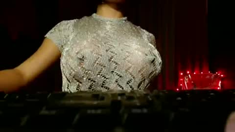 strawberry_kisses143 online show from June 13, 12:14 pm