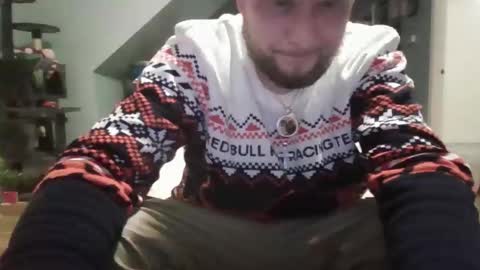 Your favorite couple online show from December 20, 5:36 am