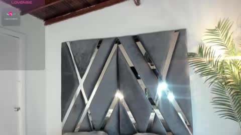 Alexa   online show from December 19, 10:44 am