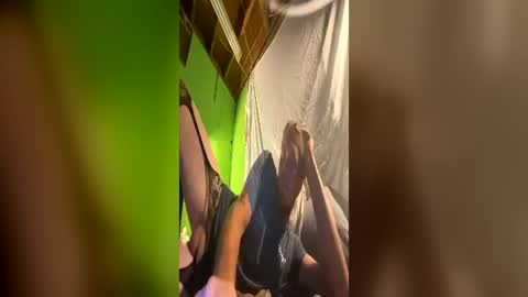 strumie3534336684 online show from June 15, 2:47 am