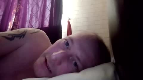 stu_art83 online show from April 18, 8:18 am