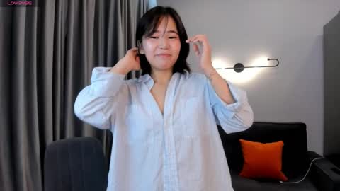 Yerim online show from April 27, 1:31 pm
