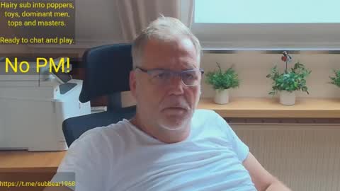 subbear1968 online show from June 13, 5:05 am