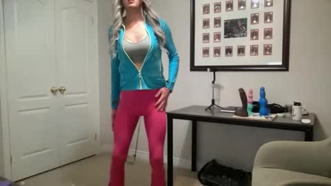 Sissy Isabella online show from May 24, 7:57 am