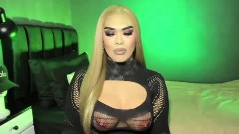 JADE ELYSE online show from July 11, 5:04 pm