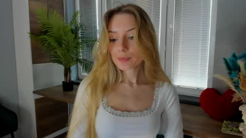 Alicia online show from May 11, 10:21 am