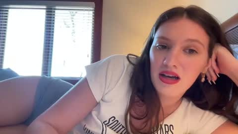 sugarbaeJ online show from March 8, 4:44 pm