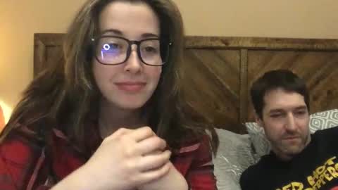 Mia online show from December 5, 1:36 am