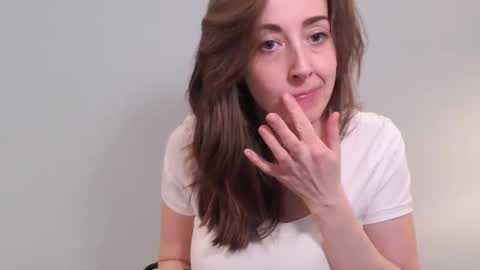 Mia online show from January 10, 1:10 am