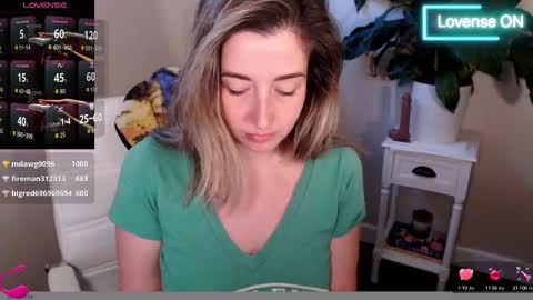 Mia online show from October 10, 12:59 pm