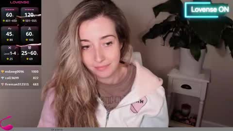 Mia online show from October 13, 1:38 am