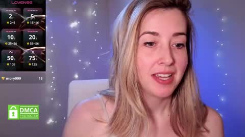 Mia online show from December 4, 2:59 pm