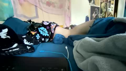 Snapshot of suki_six2 chatting on May 3, 4:13 pm Suki online show from May 3, 4:13 pm