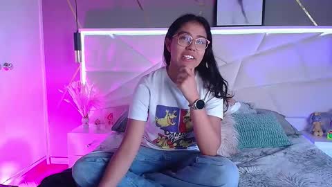 SUKI online show from March 1, 1:02 pm