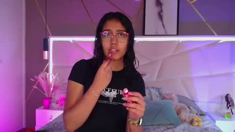 SUKI online show from March 8, 12:42 pm