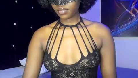 maskedtemptress online show from November 1, 12:01 am