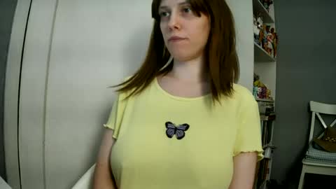 Snapshot of summerbluesky chatting on July 1, 4:29 pm summerbluesky online show from July 1, 4:29 pm