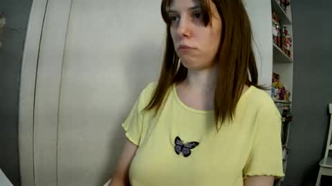Snapshot of summerbluesky chatting on July 15, 4:01 pm summerbluesky online show from July 15, 4:01 pm