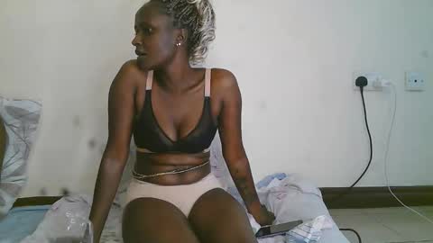 summerdew online show from April 13, 11:16 am