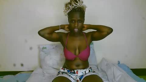 summerdew online show from April 15, 5:20 pm