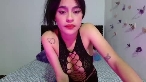 Snapshot of summerpurple chatting on September 13, 2:22 am SUMMER online show from September 13, 2:22 am