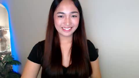 Snapshot of sunkist_mwhh chatting on December 16, 4:23 pm harley online show from December 16, 4:23 pm