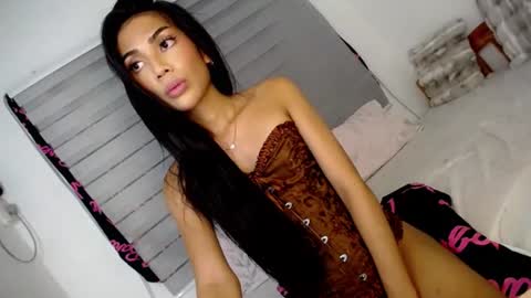Snapshot of sunny_sexie chatting on July 18, 11:47 am sunny_sexie online show from July 18, 11:47 am