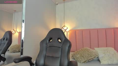  S U N N Y online show from February 18, 12:34 pm