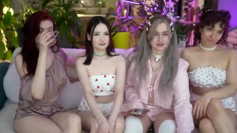 Fia  -  TG -  Mia -  Alice -  online show from April 16, 12:55 am