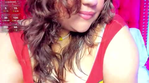 Snapshot of sunnyhoney_ chatting on March 3, 12:33 pm Sunny online show from March 3, 12:33 pm