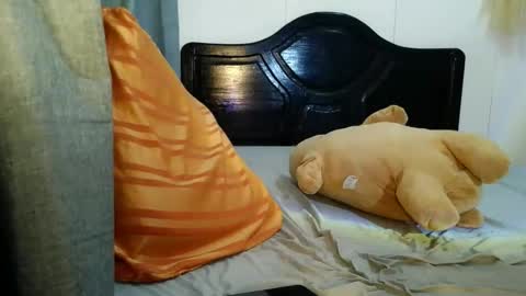 sunnyong online show from March 25, 4:13 pm