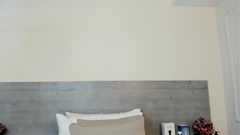 sunnywhitee online show from March 24, 7:19 pm