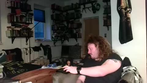 sunr1sa online show from December 22, 7:05 am