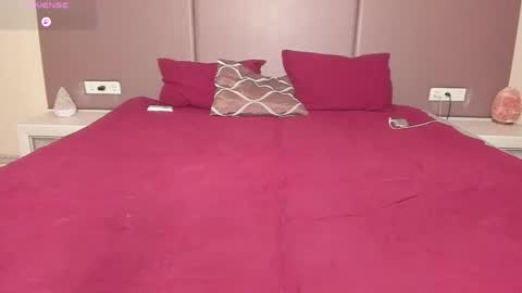 Effie Beautiful girl and Sunsay lucky boy online show from May 21, 11:12 pm