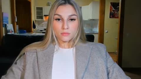 sunsetwithava online show from February 22, 7:01 pm