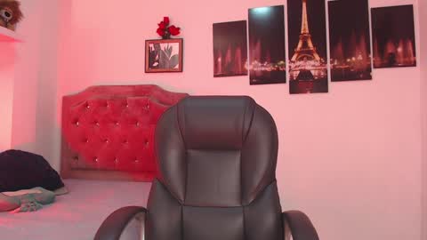 Snapshot of sunshine_gh1 chatting on January 12, 6:27 pm Sunshine online show from January 12, 6:27 pm