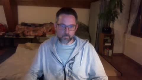 supersquirrel81 online show from January 16, 4:55 pm