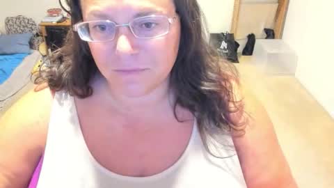 Snapshot of supervagtastic chatting on March 1, 9:55 am Supervagtastic online show from March 1, 9:55 am