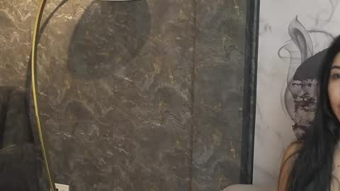 Snapshot of susan_wall chatting on February 9, 12:53 pm susan_wall online show from February 9, 12:53 pm